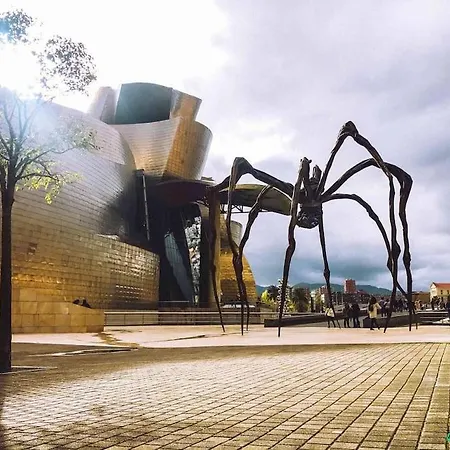 Cultura Y Gastronomía En El Casco Viejo Bilbau